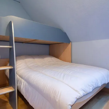 Triplex Pour 7 Pers. Avec Terrasse, Parking, Proche Telecabine Et Commerces - Fr-1-401-178 Ferienhaus *
